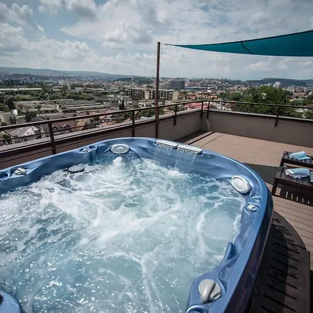 The Aviator - Jacuzzi & Panoramic View Cluj-Napoca