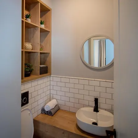 The Aviator - Jacuzzi & Panoramic View 4*