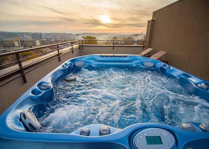 Lägenhetshotell The Aviator - Jacuzzi & Panoramic View Cluj-Napoca