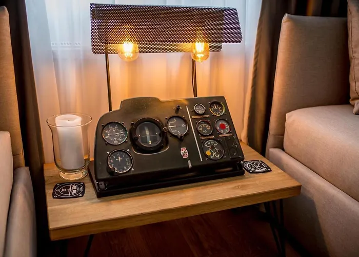 Lägenhetshotell The Aviator - Jacuzzi & Panoramic View 4*