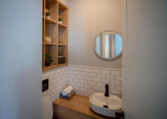 The Aviator - Jacuzzi & Panoramic View 4*