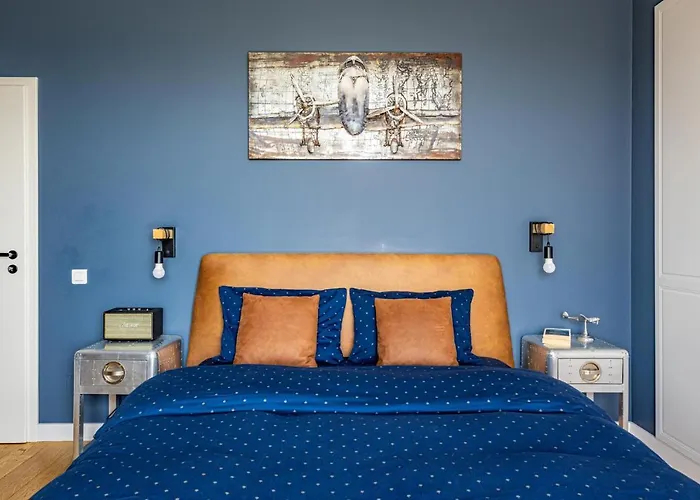 Hotel de apartamente The Aviator - Jacuzzi & Panoramic View 4*